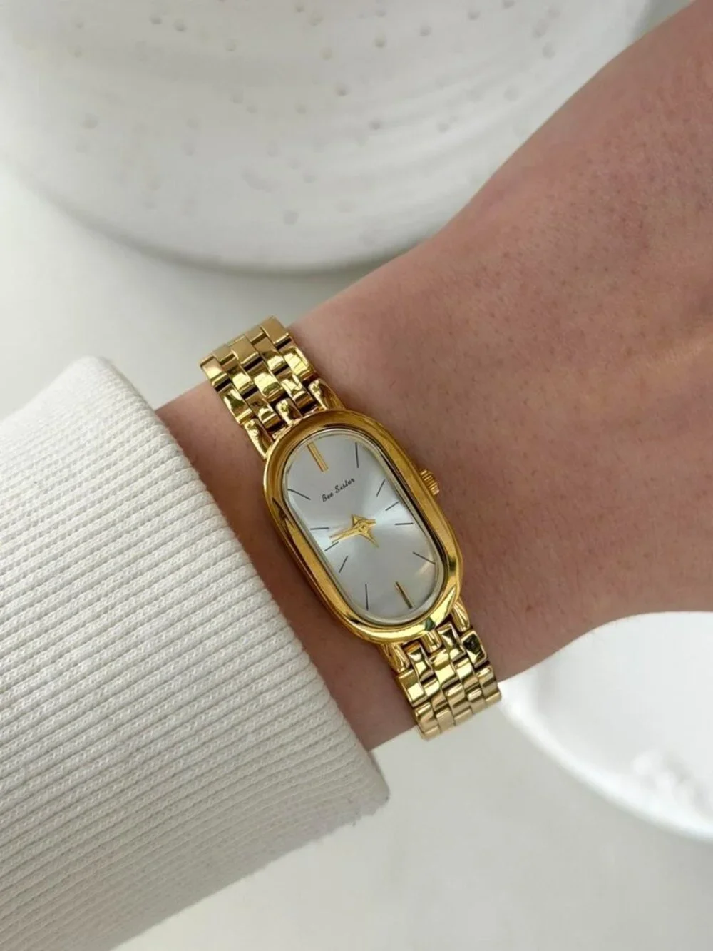SKU0518 Retro Gold White‎ dial Women Minimalist Watch Bracelet Stainless steel